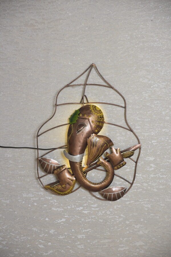 Leaf Ganesha with LED - Image 2